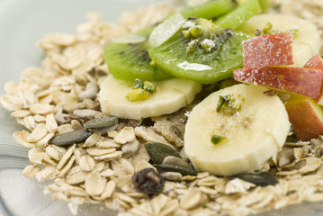 Obstmüsli mit Nüssen [4]