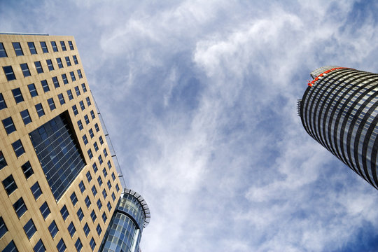 JenTower und Bau 58 in Jena