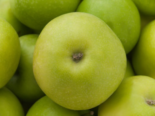 Fruit apples green