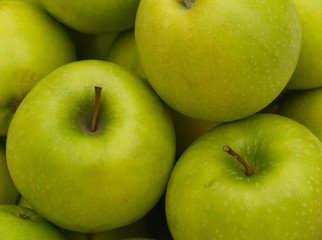 Apples green