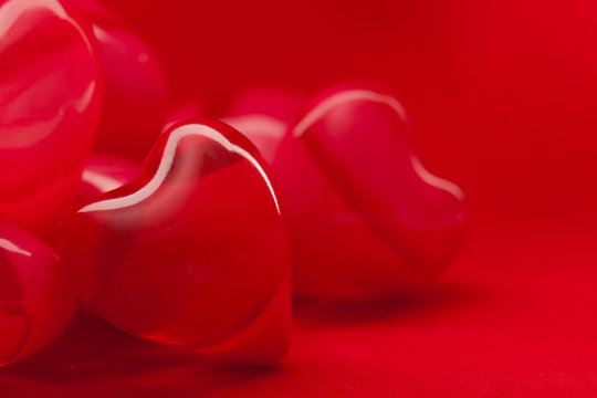 red hearts valentines background