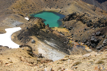 Tongariro - Lac émeraude et cratere © Pierre-Jean DURIEU