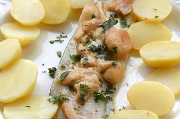 Trota ai finferli trifolati Secondi di pesce Trentino Alto Adige