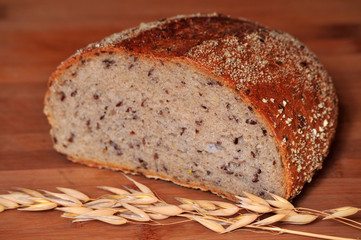 Vollkorn Brot