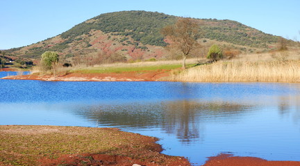 Lac du Salagou 2