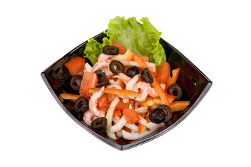 Salad of shrimp, mixed greens and tomatoes