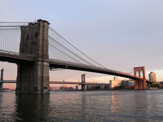 Fototapeta premium Most Brookliński, zachód słońca