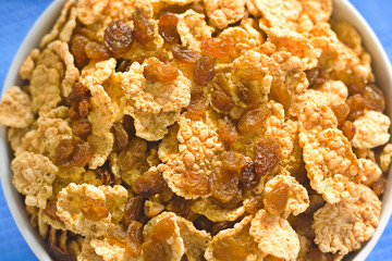 bowl of cereal with raisins