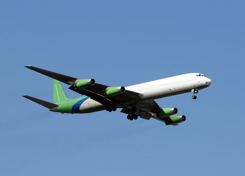 Cargo jet