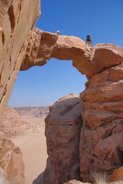 Arco nel desrto di Wadi Rum