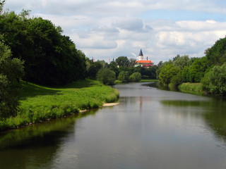 Fototapeta na wymiar Miasto Prerov na rzece Becva