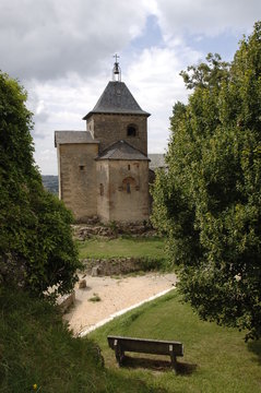 La Roque Valzergues Aveuron l'église