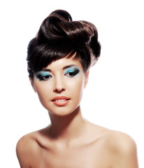 Obraz premium creativity make-up with stylish hairstyle