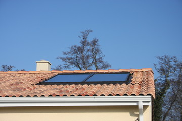 panneau solaire sur une maison récente
