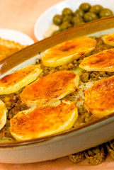 Moussaka mit Aubergine,Kartoffeln,Käse