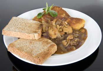 Schnitzel mit Soße 2