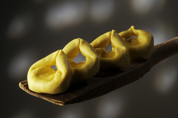 Tortellini crudi