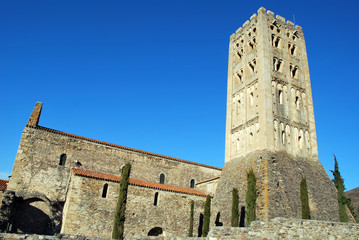 Près de Codalet, l'abbaye de Saint Michel de Cuxa