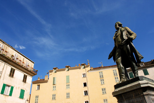 corte statue de Pascal Paoli