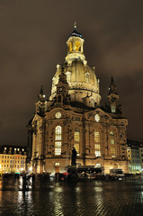Plakat Frauenkirche oświetlone