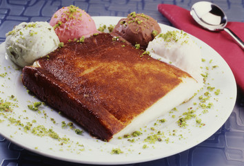 Kazandibi whit ice cream