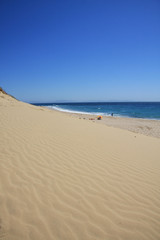 Sanddüne mit blauem Himmel