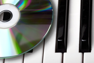 Cd-drive, lying on the piano keys