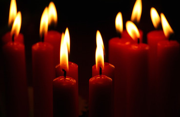 Rote Kerzen