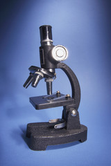 Microscope