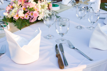 Party table with flowers