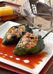 Chiles rellenos de atún. México