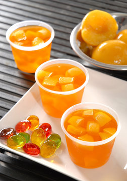 Gelatinas de durazno. M&eacute;xico