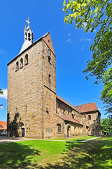 Fototapeta na wymiar Wunstorf, Romanische Stiftskirche, St. Cosmas, Damian
