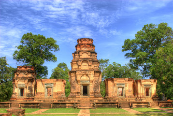 ancient temple in angkor wat