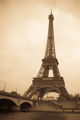 Fototapeta na wymiar Vintage Eiffel tower
