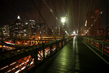 night view Manhattan and Brooklyn bridge