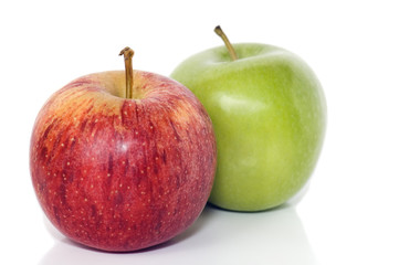 red and green apple