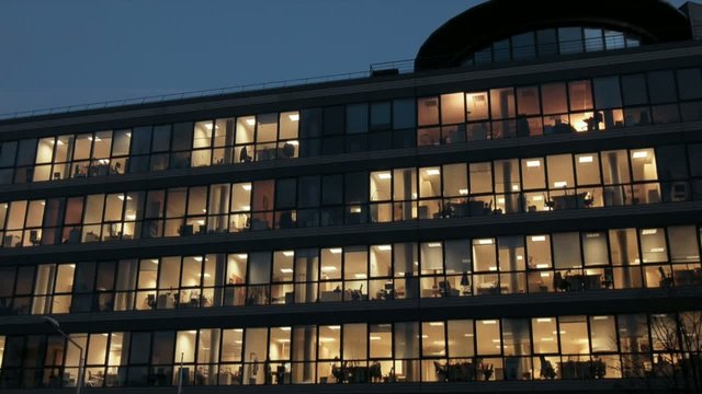 Entreprise &agrave; l'aube