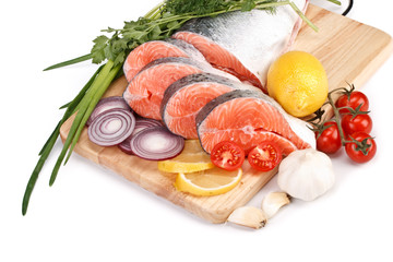 Fresh salmon with vegetables