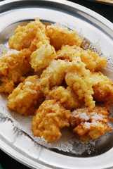 Frittelle di riso - Dolci della toscana