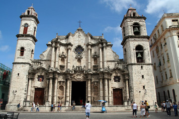 Fototapeta na wymiar Katedra San Cristobal, La Havane, Kuba
