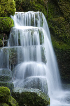 Kleiner Wasserfall © Foto Zihlmann