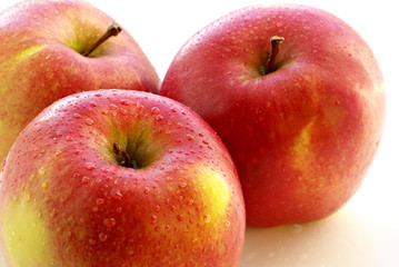 Red apples