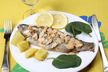truite aux amandes