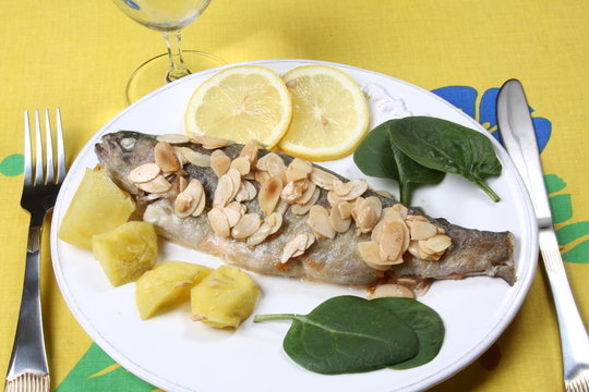 truite aux amandes