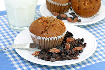 Oat Bran Muffins with Raisins and Almonds