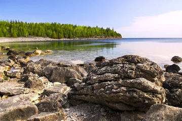 Fototapeten Rocks at shore of Georgian Bay © Elenathewise