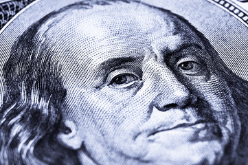 close-up 100 dollars