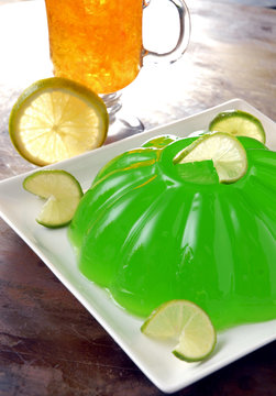 Gelatina de naranja con lim&oacute;n. M&eacute;xico