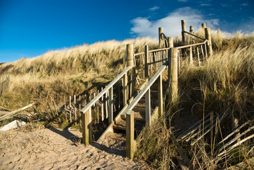 Obraz premium Steps on dunes on Troon beach
